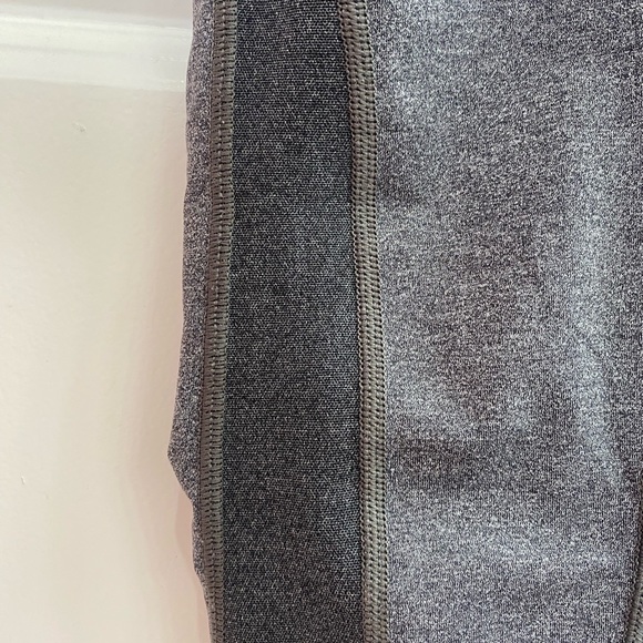 Lululemon Wunder Train High Rise 25” - Picture 4 of 4